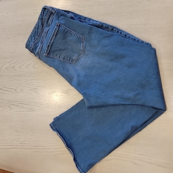 High Rise Flare Jeans - Picture 3 of 3